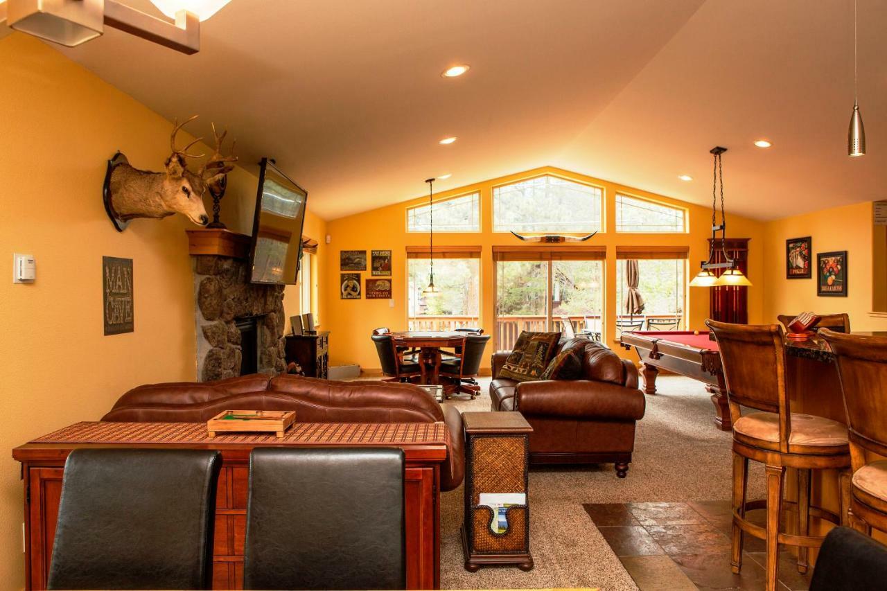 5-Star Luxury Tahoe Cabin! Great Location! Pool Table!Darts! Poker! Ping Pong! Games! South Lake Tahoe Ngoại thất bức ảnh
